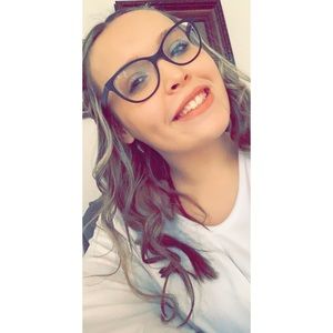 Meet your Posher, Abby